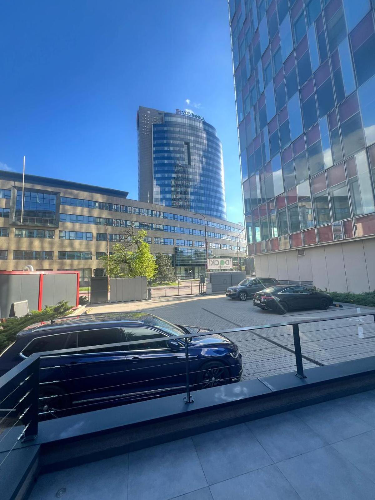 Garni Hotel Dock Братислава Экстерьер фото